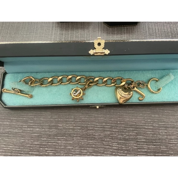 Juicy Couture Puffy Heart Charm Bracelet & 3 Removable Charms In Original Boxes - Picture 4 of 5